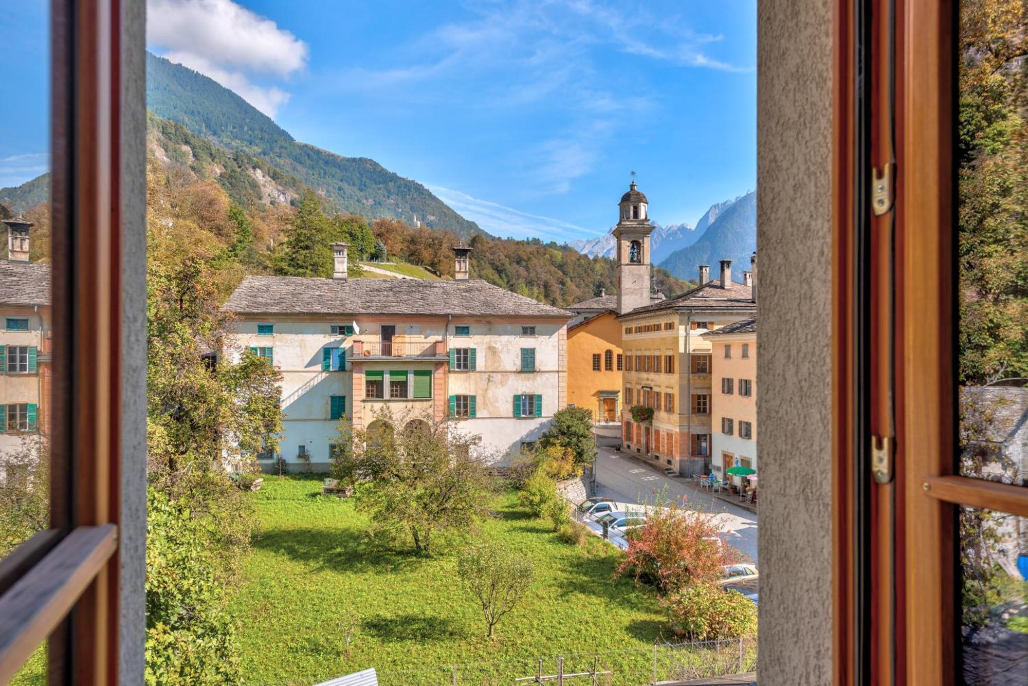 Casa Pool Tra St Moritz E Il Lago Di Como Castasegna Exterior foto